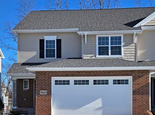 3827 Orchard Dr, Bettendorf, IA 52722