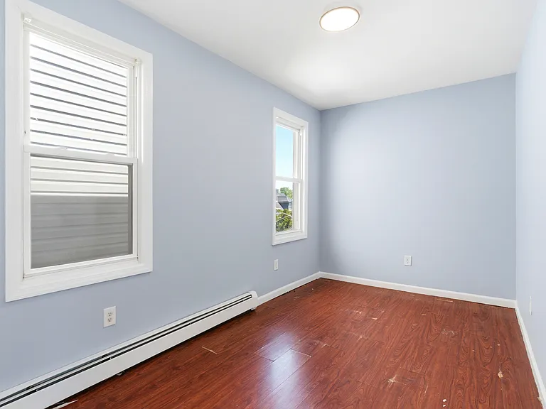 226 Smith St #2 — Photo 12