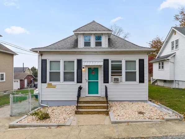 24 Clark St, South River, NJ 08882