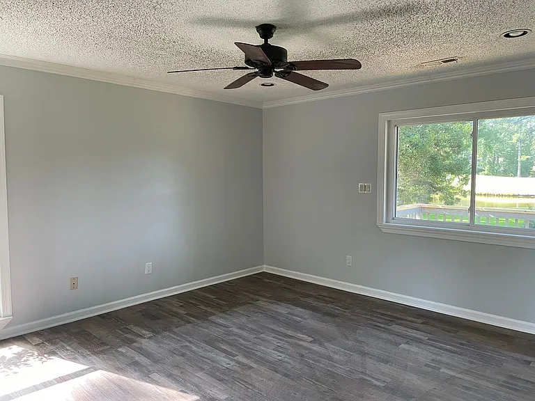 904 Shipyard Point — Photo 16