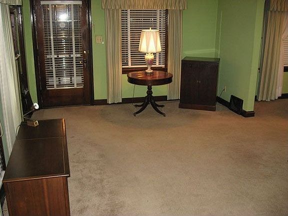 4th image of 4310 W 61st St