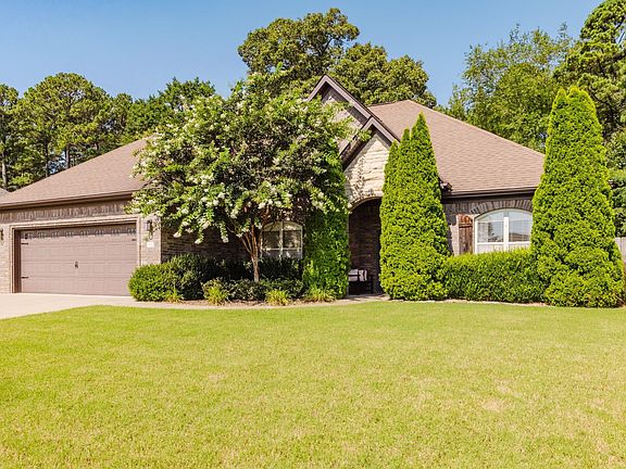 2nd image of 907 Hunter Lee Dr