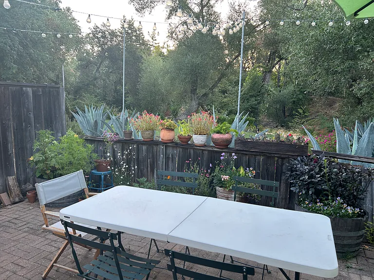 Riverside Dr — Photo 5