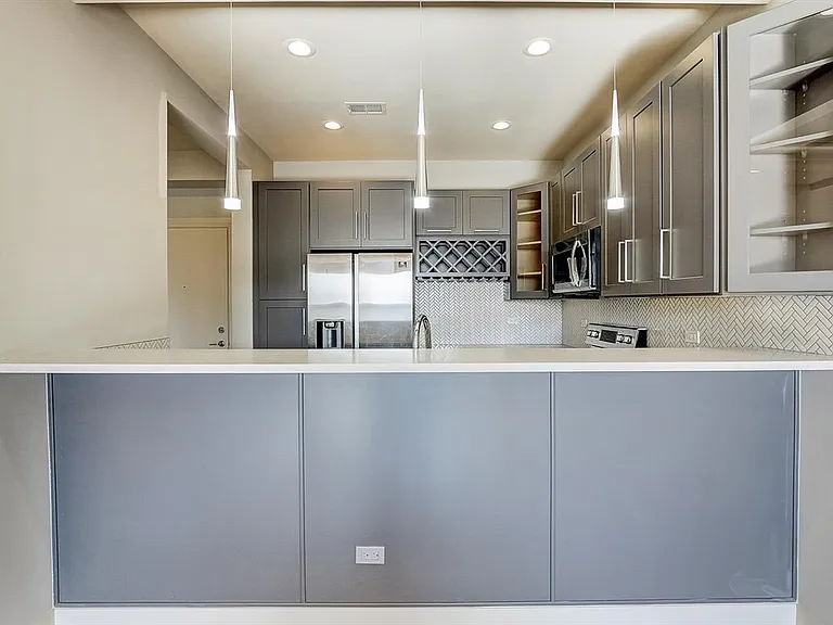 6349 S Woodlawn Ave #2C — Photo 6