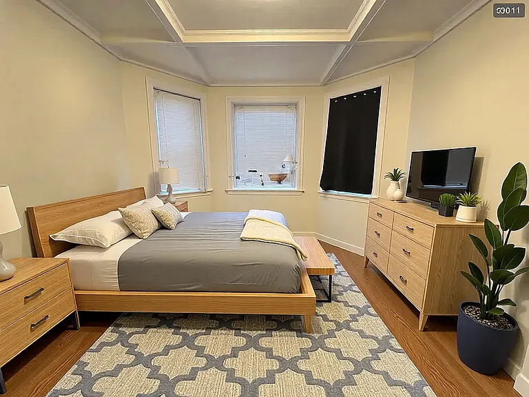 73A Thatcher St #301 — Photo 5