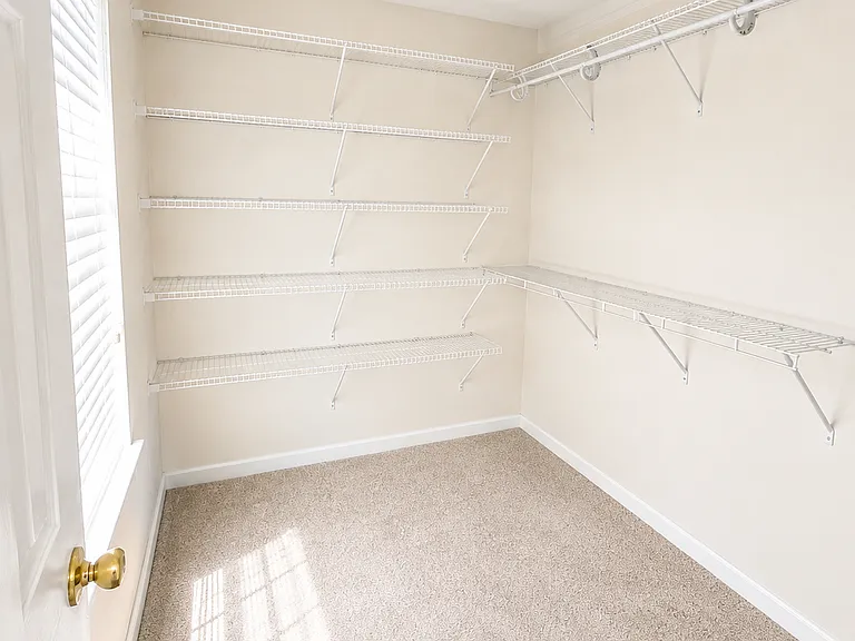 687 Spencer Ct — Photo 9