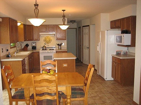 Eat in Kitchen