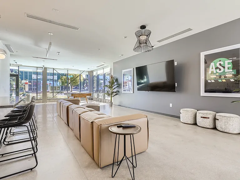 Stanley House Apartments — Photo 6