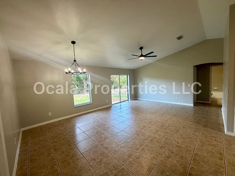 1 Olive Ln — Photo 24