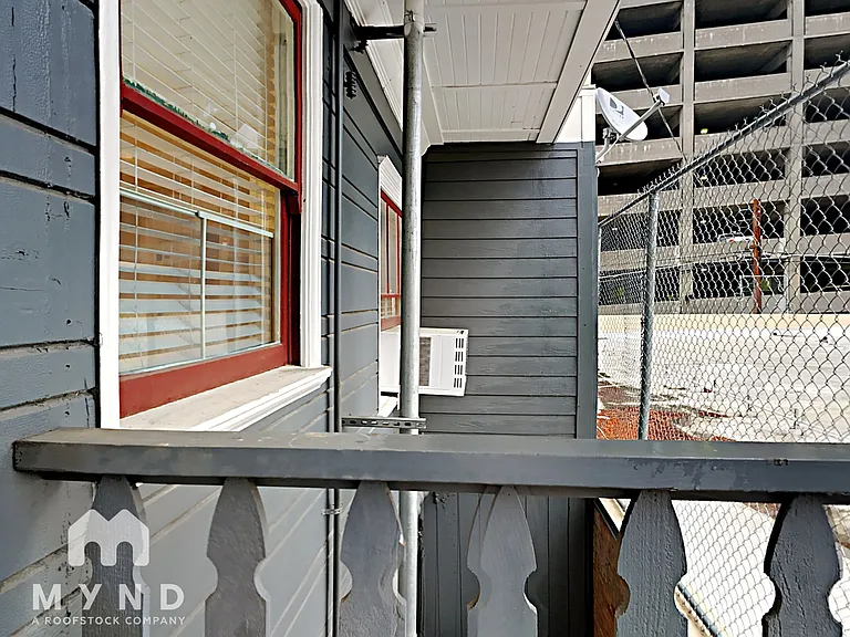 821 14th St #B — Photo 16
