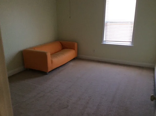 1002 Silver Lake Ct — Photo 8