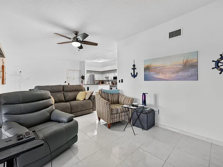 9474 S Belfort Cir #206 — Photo 15
