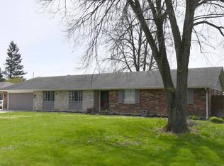 1008 Hyde Park Dr, Dayton, OH 45429
