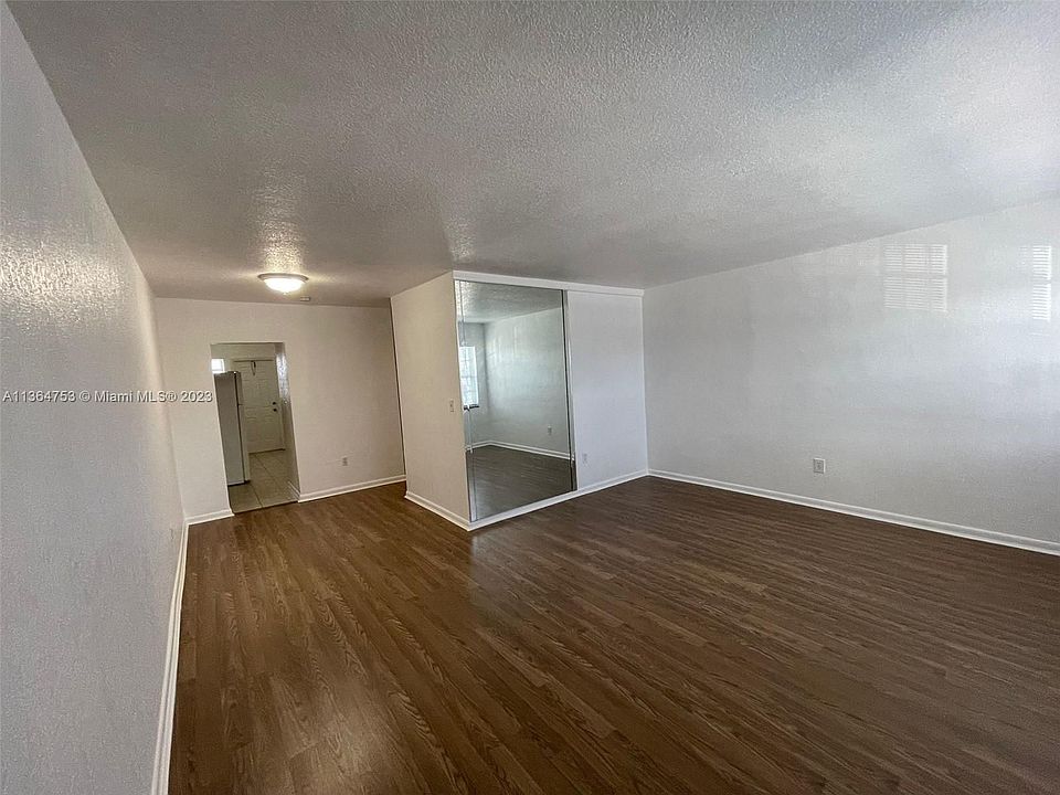 1st image of 1471 NE 170th St APT 224A