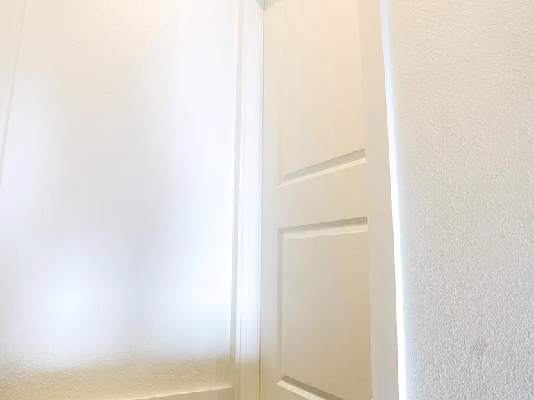 2160 Riverside Ave #7 — Photo 12