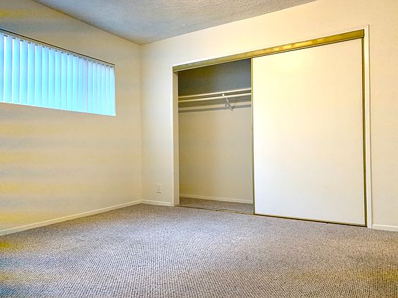 5th image of 2000 Alberta Ave #5A