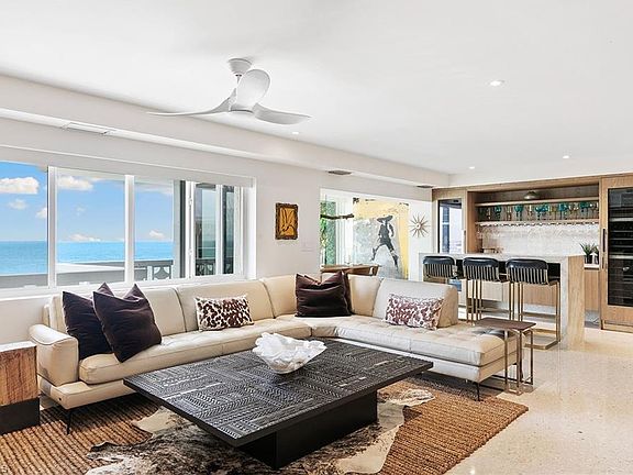 2nd image of 3401 Gulf Shore BLVD N #PH-D