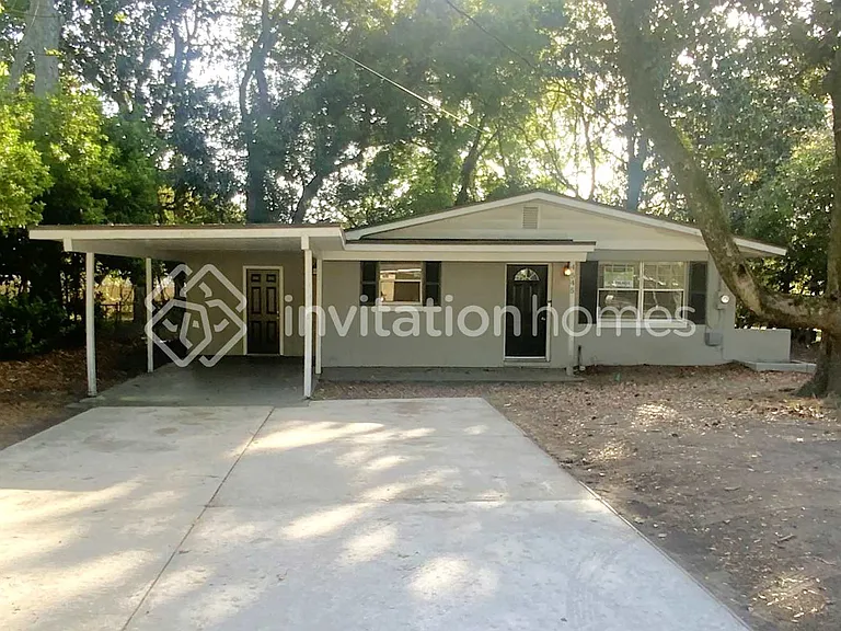 4545 Lane Ave S — Photo 1