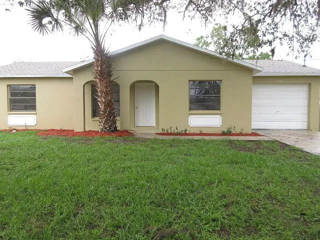 11348 Linden Dr — Photo 1