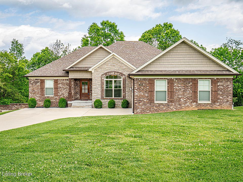 1st image of 290 Elk Chase Dr