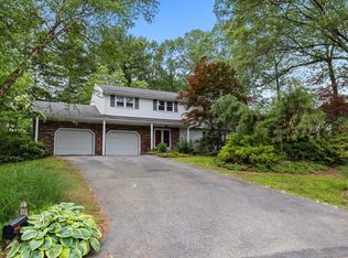 23 Eastview Ave, Billerica, MA 01821