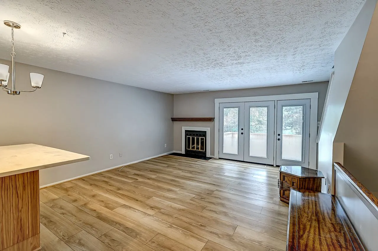 2710 Spinnaker Ct — Photo 4