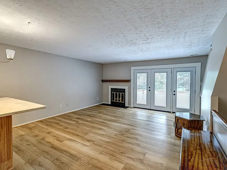 2710 Spinnaker Ct — Photo 4