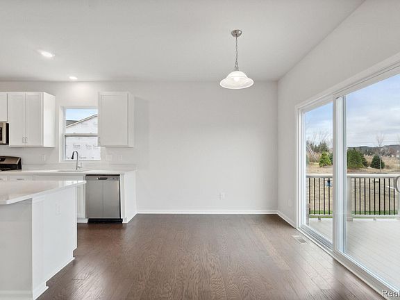 7th image of this home