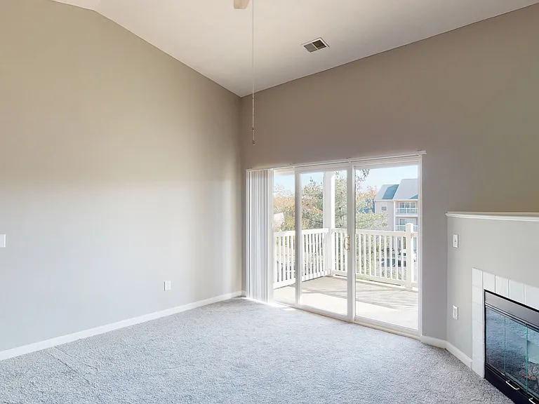 Brookside Park Apartments — Photo 18