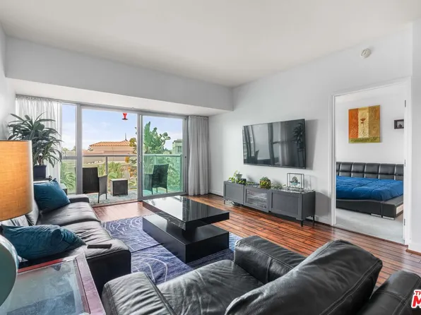 13700 Marina Pointe Dr, Marina Del Rey, CA