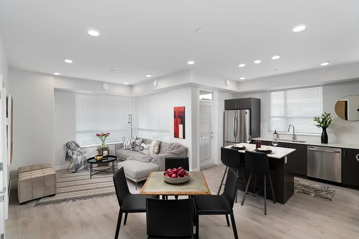 Proxima Kelowna Apartments — Photo 4