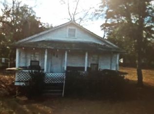108 E Water St, Chattahoochee, FL 32324