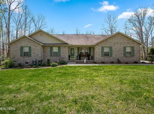 890 Sunset Ridge Dr, Crossville, TN 38571
