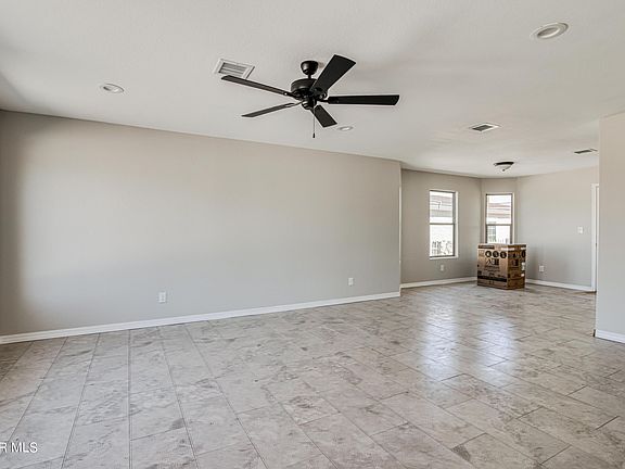 5th image of 3518 Truman Ave