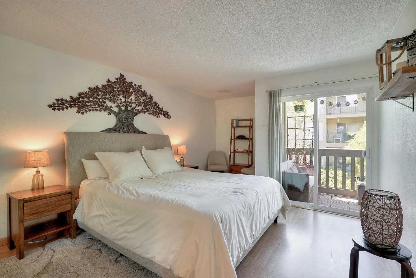 480 E Okeefe St — Photo 1