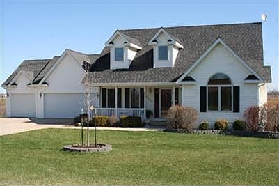 1st image of 2436 Newport Cir