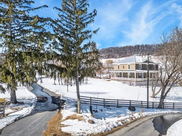 142 Mount Ida Ln, Staunton, VA 24401