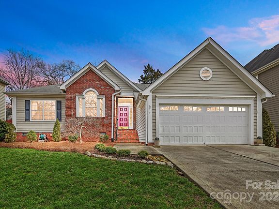 3rd image of 6217 Garamond Ct