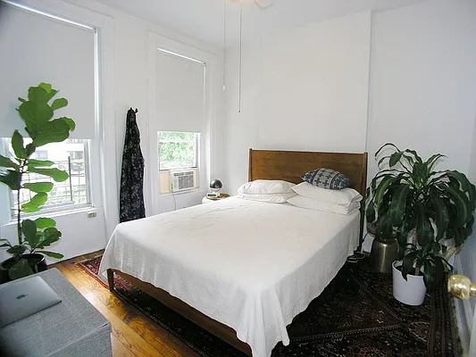 Rented by Townsley & Gay, LLC | media 12