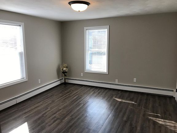 3rd image of 61 West St #B