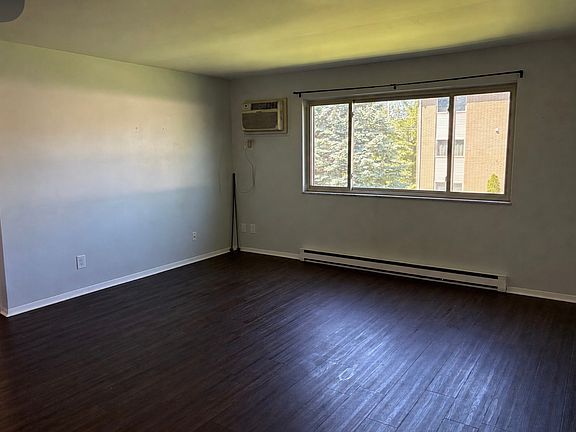2nd image of 1875 Michigan Ave APT E6