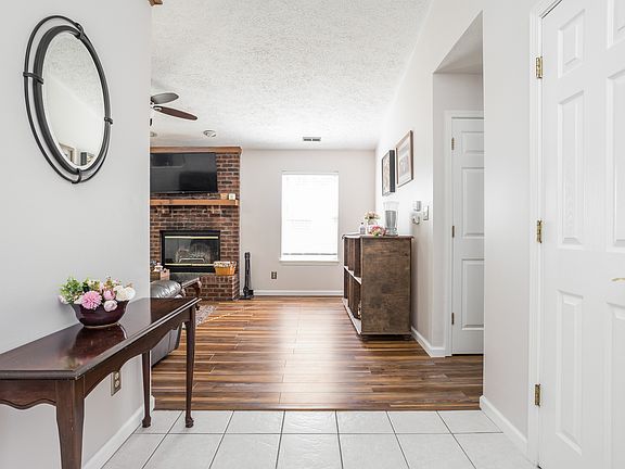 4th image of 2165 Crossford Way