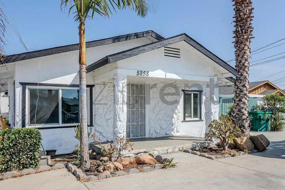 3 bed, 1200 sqft, $3,050 — Photo 1