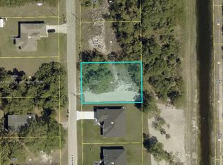 467 Long Ave S, Lehigh Acres, FL 33974