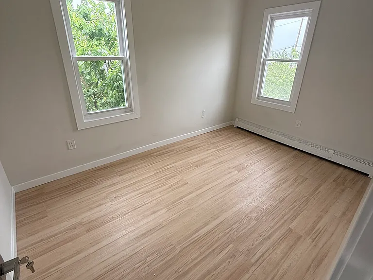 164 Beach St — Photo 8