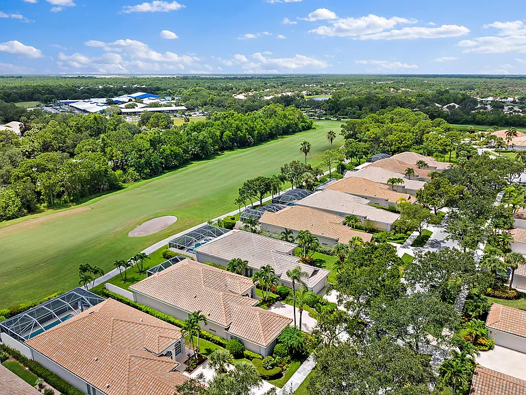 8485 SE Palm Hammock Ln — Photo 66