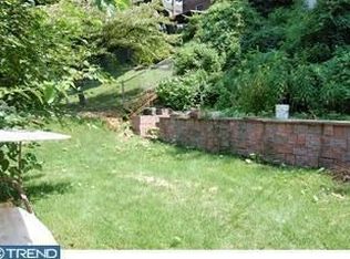 738 Cinnaminson St, Philadelphia, PA 19128
