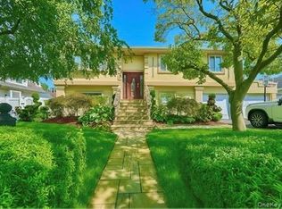 62 Walnut Rd, Inwood, NY 11096