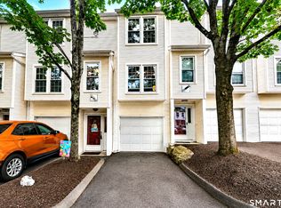 380 Hitchcock Rd UNIT 28, Waterbury, CT 06705