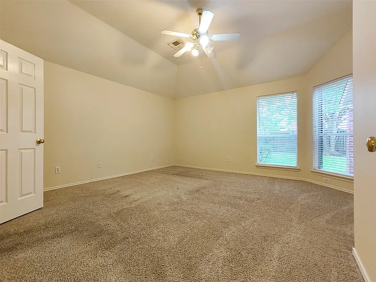7127 Bristol Ridge Dr — Photo 11